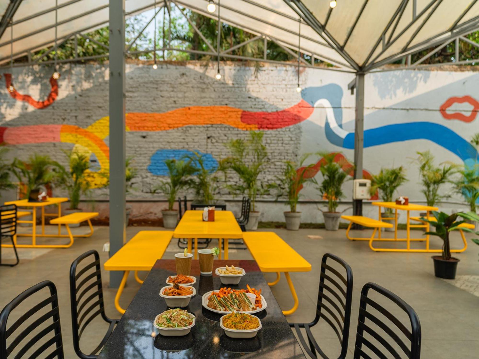 The Hosteller Lonavala, City Centre Ngoại thất bức ảnh