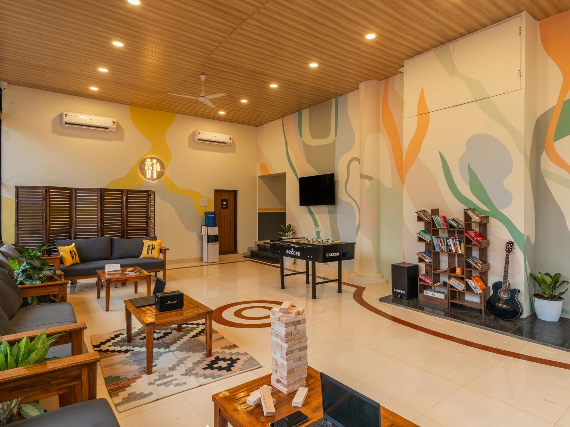 The Hosteller Lonavala, City Centre Ngoại thất bức ảnh