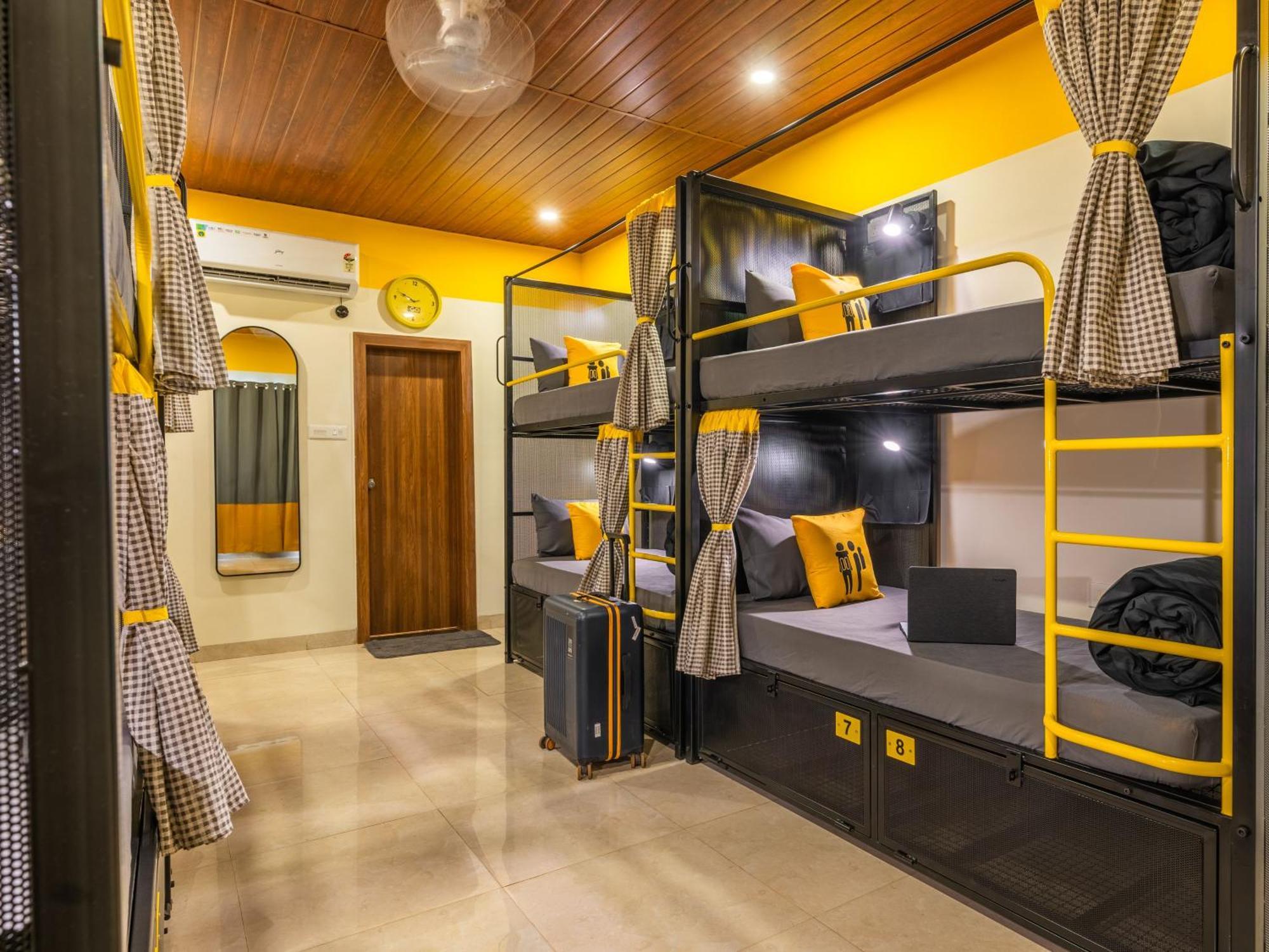The Hosteller Lonavala, City Centre Ngoại thất bức ảnh